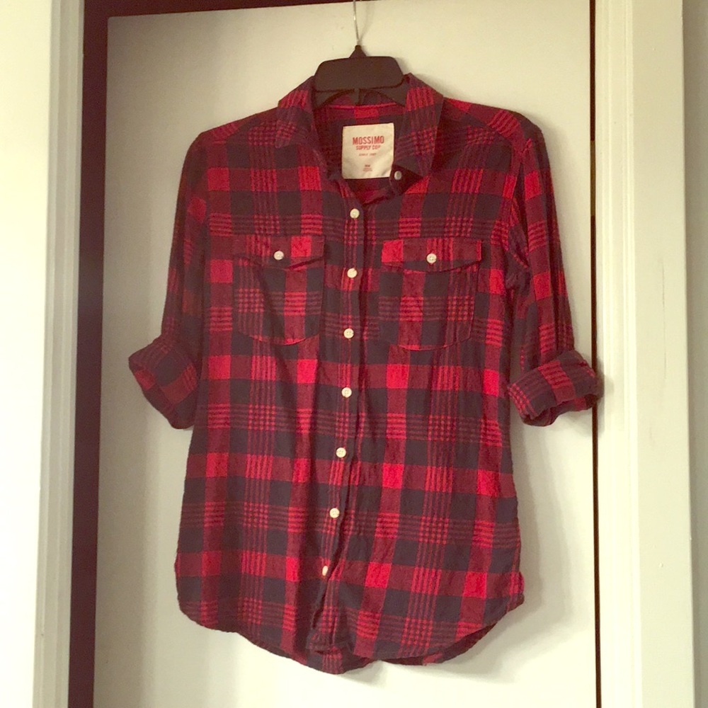 Long sleeve red and black plaid flannel